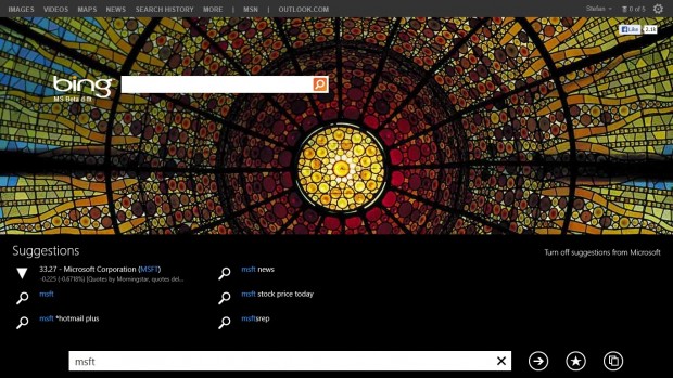 Der Internet Explorer 11 macht Vorschl&auml;ge beim Tippen.